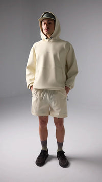 SUDADERA CON CAPUCHA TECH DUSTY CREAM