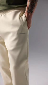PANTALÓN TECH DUSTY CREAM